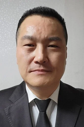 최은석
