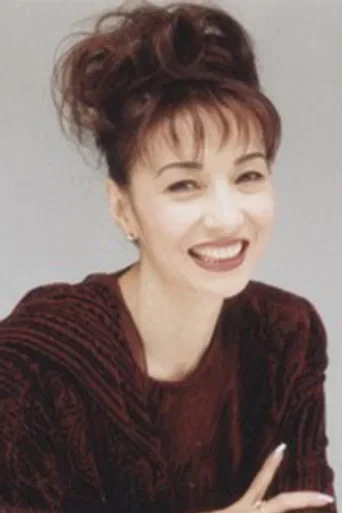 中山麻理